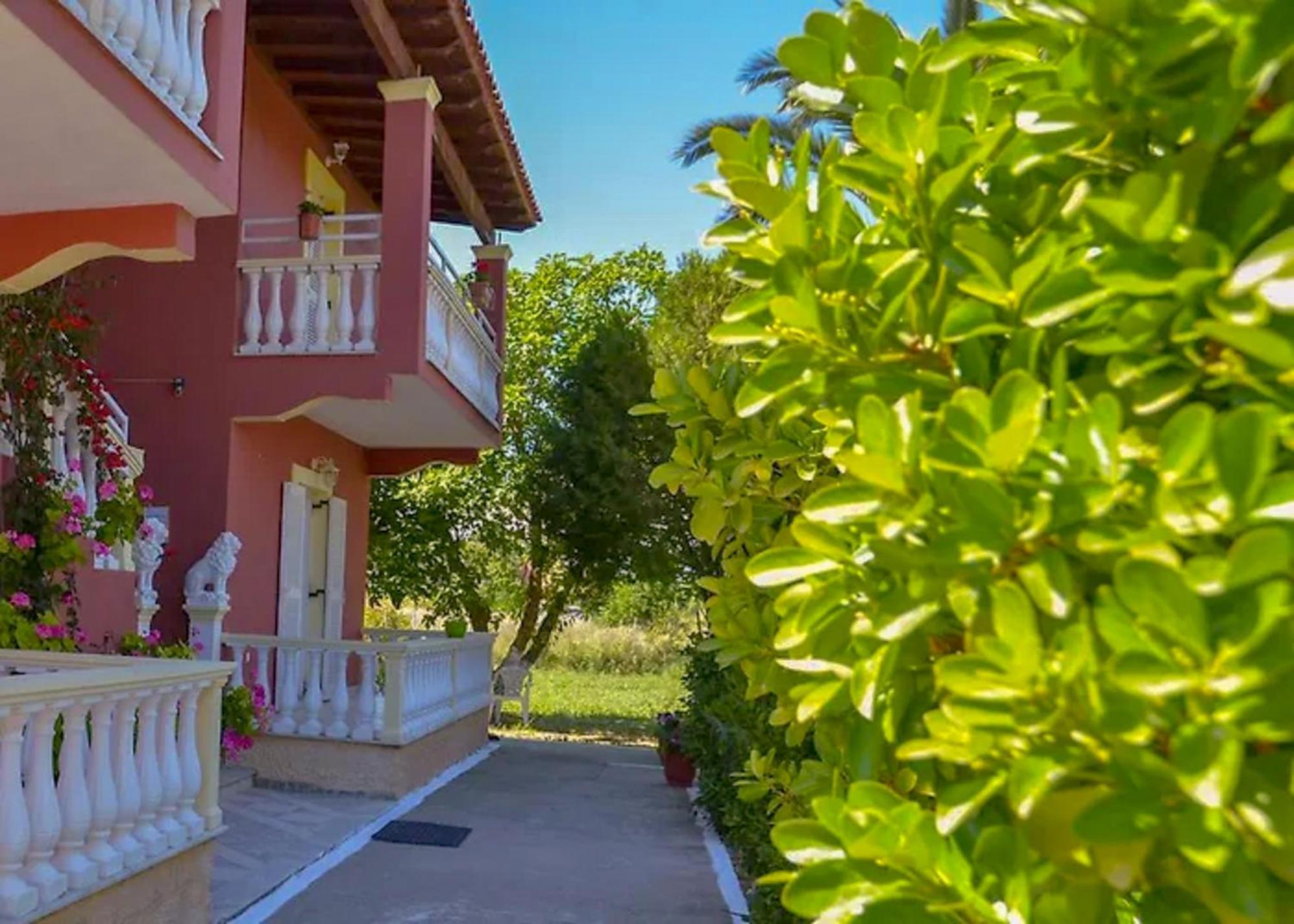 Apartment Comissa *
